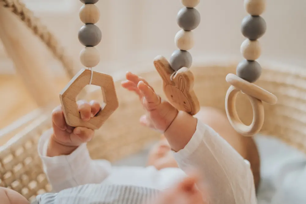 Los mejores juguetes para bebés según su etapa de crecimiento