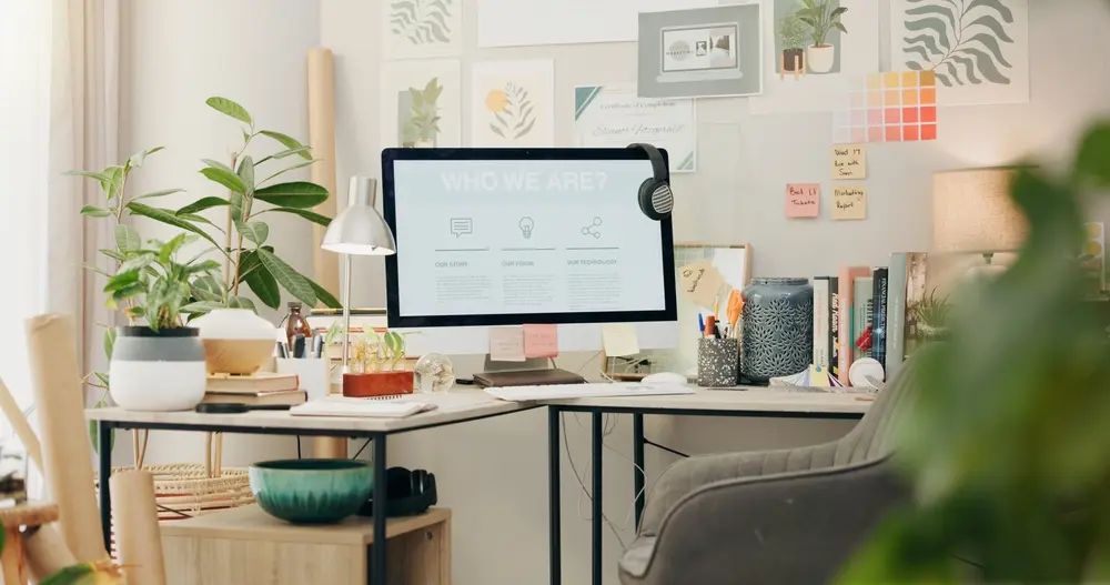 Accesorios clave para trabajar desde casa con comodidad: guía para mejorar tu home office