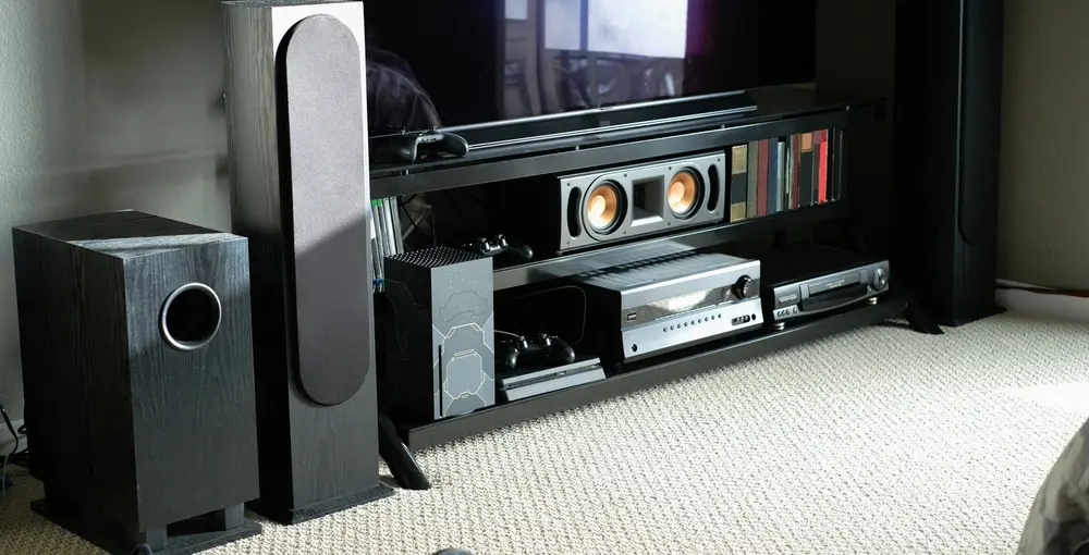 ¿Conviene comprar una barra de sonido para ver películas en casa? Guía y recomendaciones